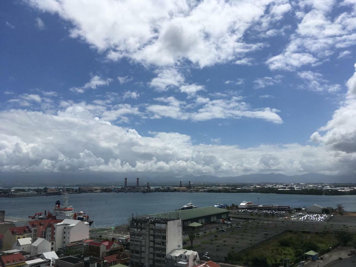 Tour Faidherbe 4 Residence Des Iles ปวงต์-ตา-ปิตร์ ภายนอก รูปภาพ